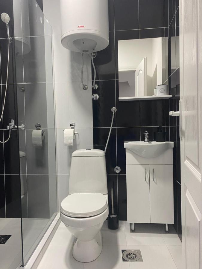 Lotus House Διαμέρισμα Ζρένιανιν Εξωτερικό φωτογραφία