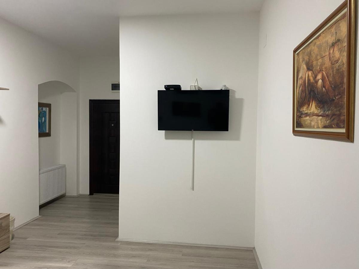 Lotus House Διαμέρισμα Ζρένιανιν Εξωτερικό φωτογραφία