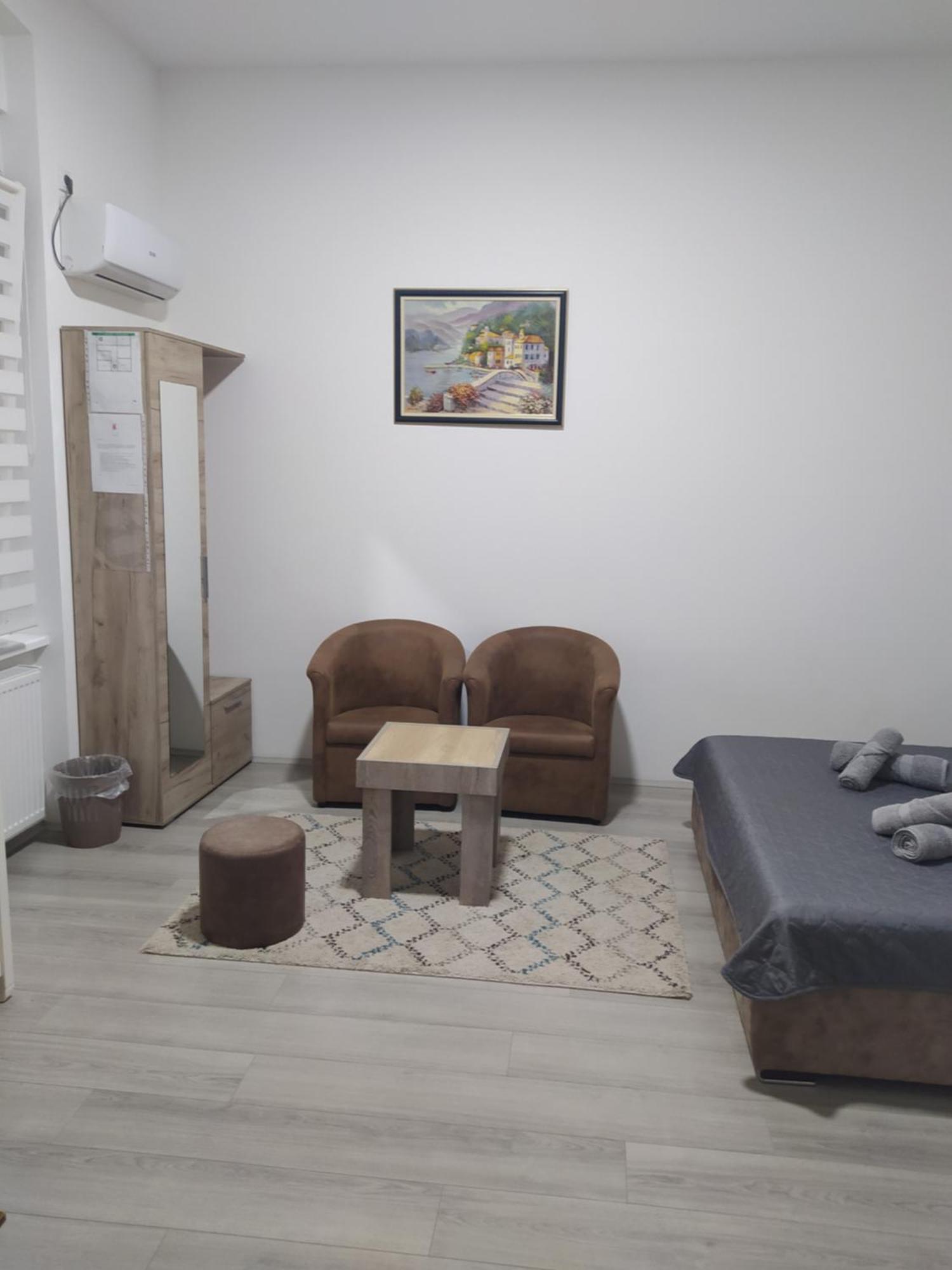 Lotus House Διαμέρισμα Ζρένιανιν Δωμάτιο φωτογραφία